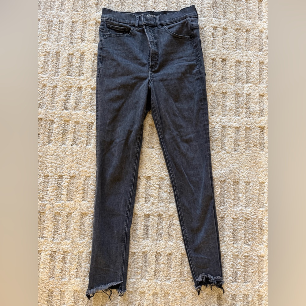 Express Women's Skinny Jeans in black